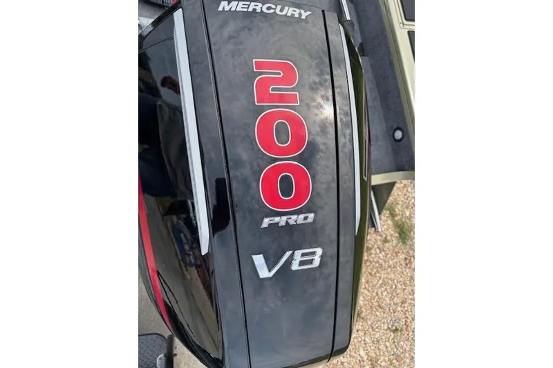 Slide: The Image of Mercury 200 Pro V8 engine on 2026 Tracker Targa V-19 Combo boat. - 8