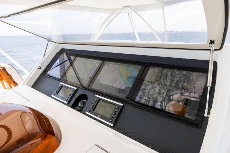 Slide: The Image of Viking 80 Convertible 2020 - 58