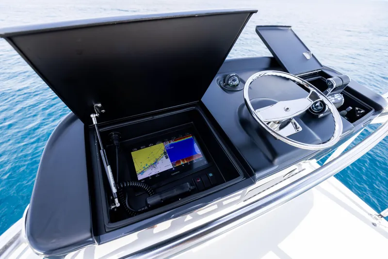 Slide: The Image of Viking 80 Convertible 2020 - 72