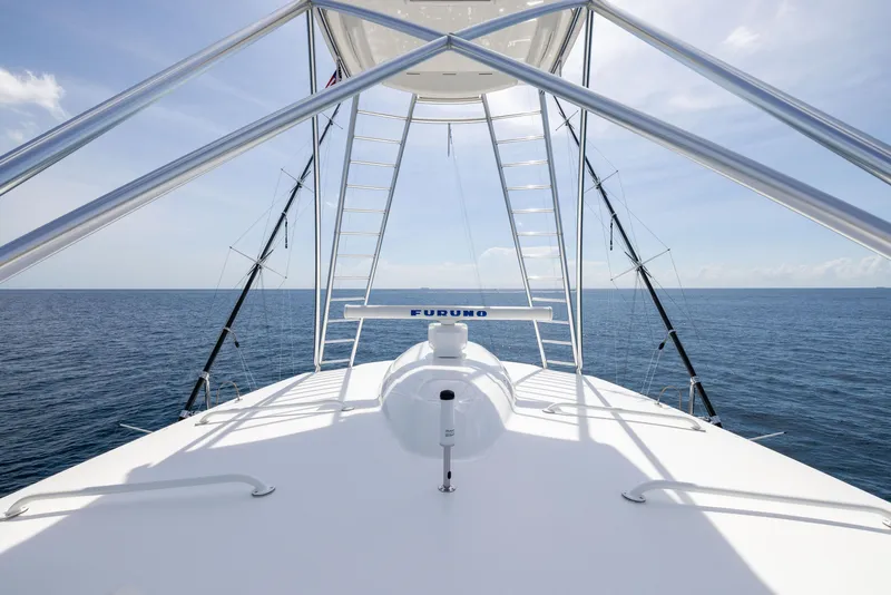 Slide: The Image of Viking 80 Convertible 2020 - 76