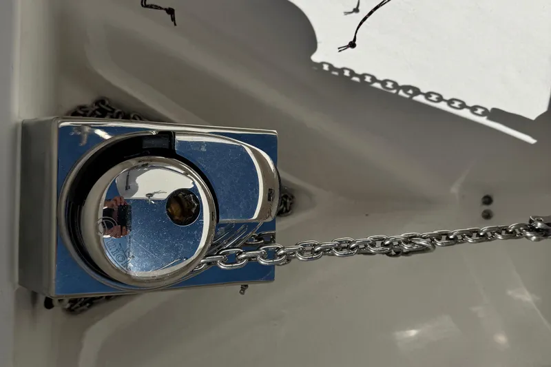 Slide: The Image of Chrome chain mechanism on Nimbus Commuter 9, 2025 model, with reflective surface detail. - 9