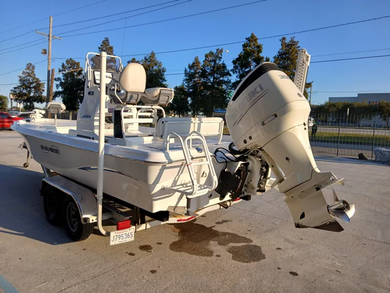 Slide: The Image of Blue Wave 2400 PureBay 2019 - 3