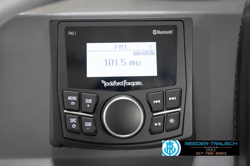 Slide: The Image of Rockford Fosgate PMX-1 stereo system in 2026 Bennington 188 SL, displaying FM 101.5 MHz. - 34