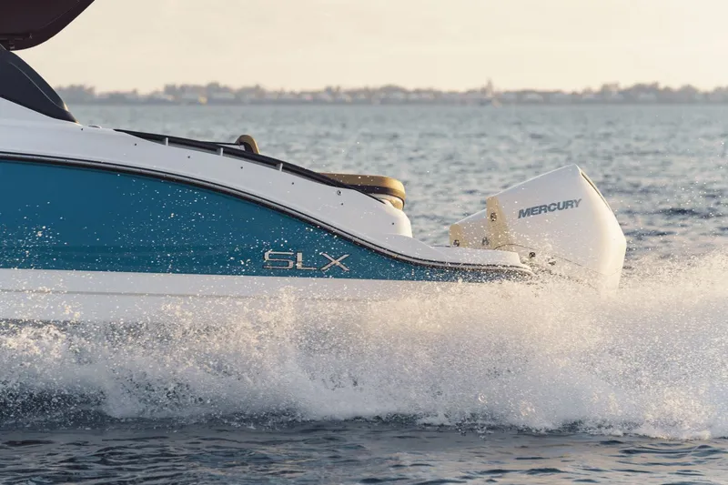 Slide: The Image of Sea Ray SLX 280 Outboard 2026 - 5
