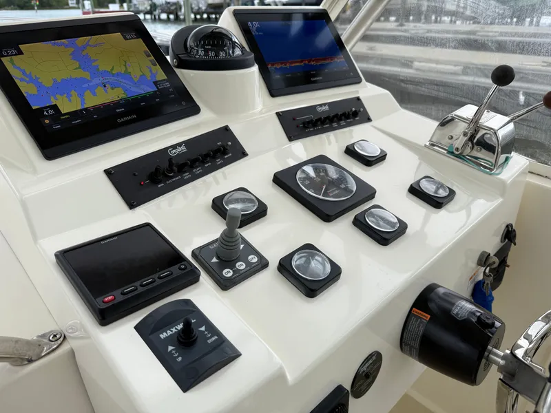 Slide: The Image of Carolina 25 Express 2006 - 10