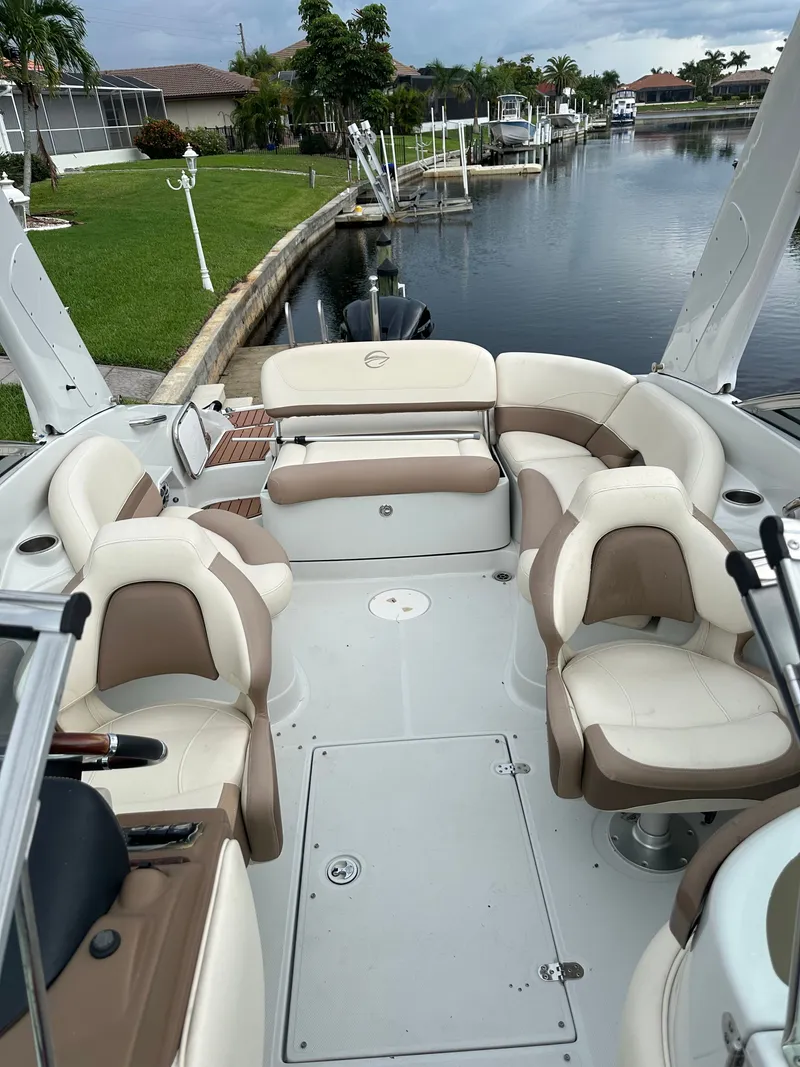 Slide: The Image of Crownline Boats Eclipse E24 XS 2018 - 6