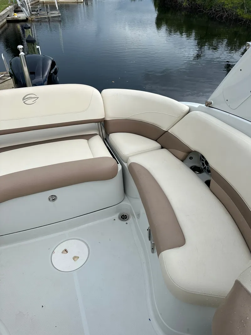 Slide: The Image of Crownline Boats Eclipse E24 XS 2018 - 8
