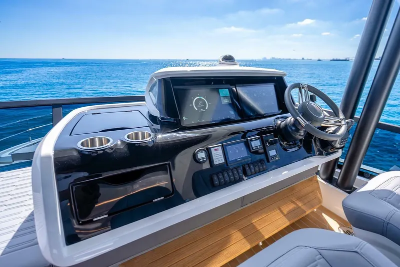 Slide: The Image of Pearl 63 2025 - 71