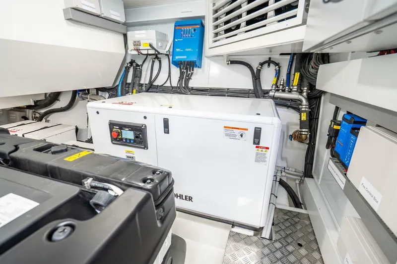 Slide: The Image of Pearl 63 2025 - 84