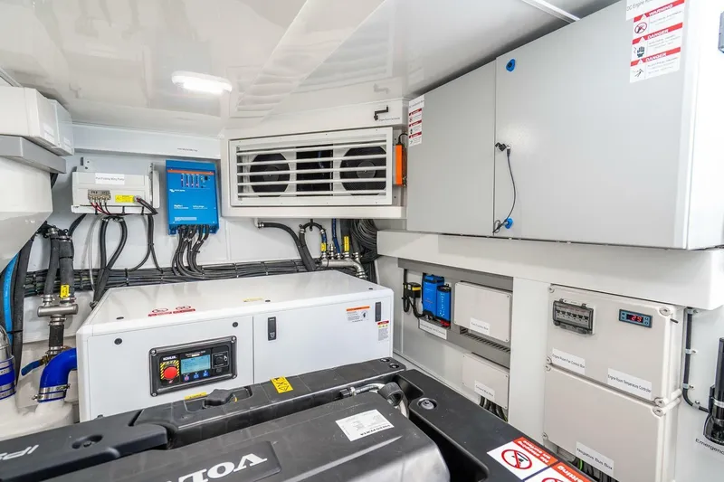 Slide: The Image of Pearl 63 2025 - 85