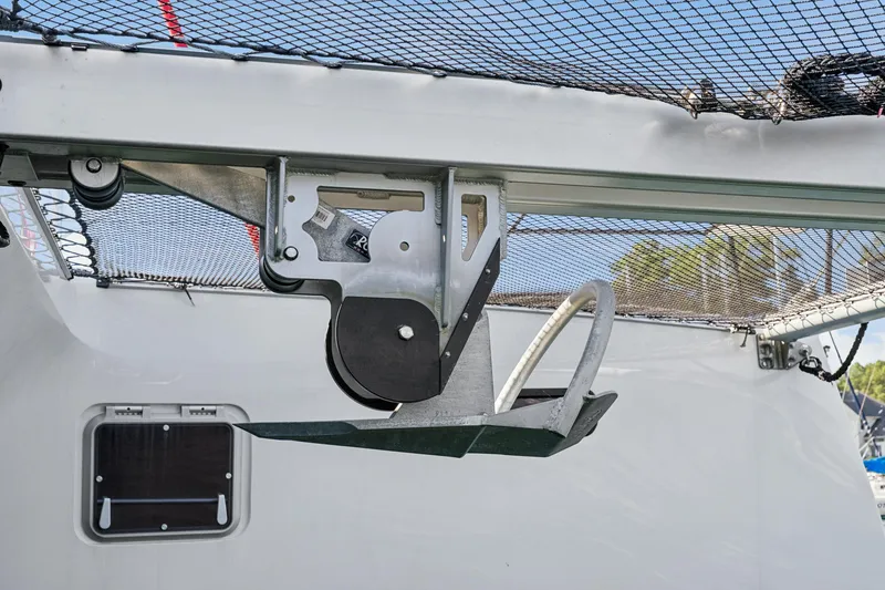 Slide: The Image of Anchor mechanism on 2024 St Francis 460 catamaran, featuring a modern design and sturdy construction. - 167