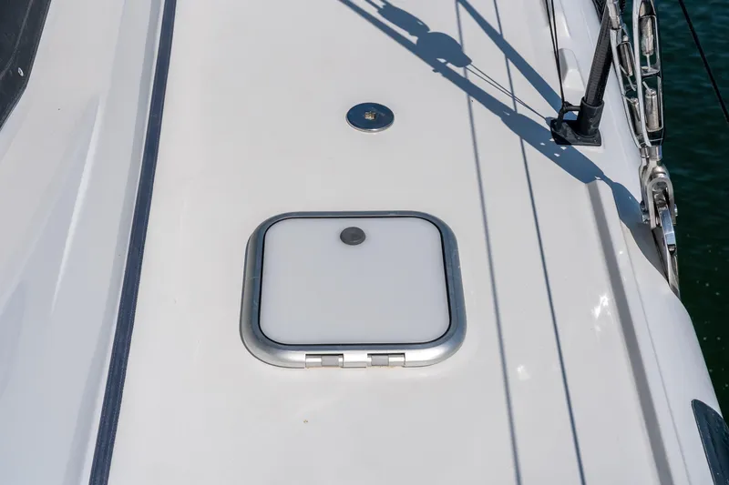 Slide: The Image of Deck of 2024 St Francis 460 yacht with hatch and fittings. - 27