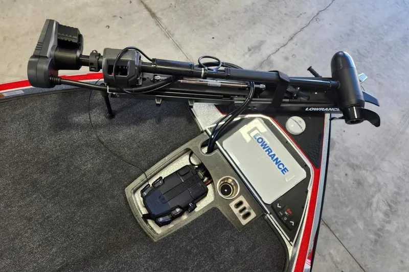 Slide: The Image of 2026 Ranger Z520R Cup-Equipped boat with Lowrance electronics and trolling motor. - 10