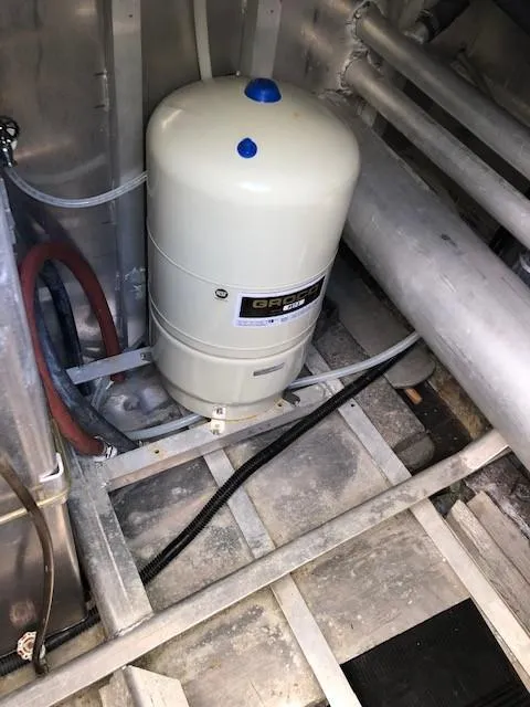 Slide: The Image of Custom Aluminum Pilothouse J Simpson 1989 - 104