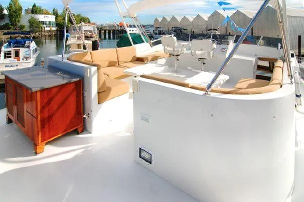 Slide: The Image of Custom Aluminum Pilothouse J Simpson 1989 - 78