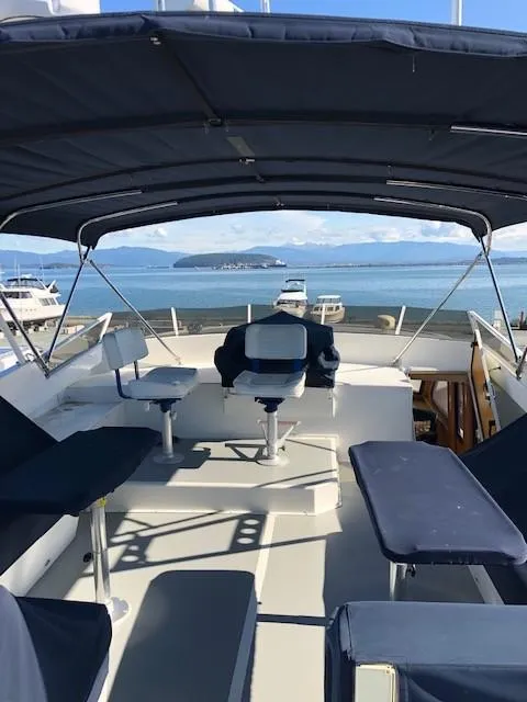 Slide: The Image of Custom Aluminum Pilothouse J Simpson 1989 - 80