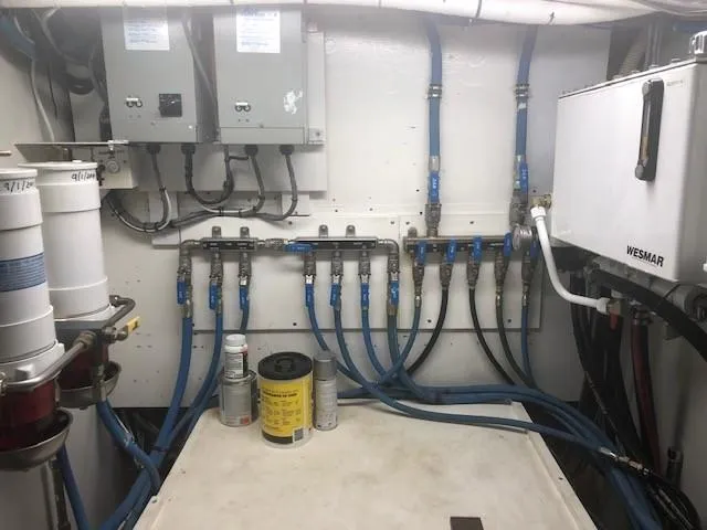 Slide: The Image of Custom Aluminum Pilothouse J Simpson 1989 - 91