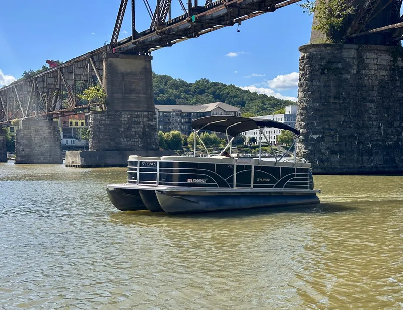 Slide: The Image of Sylvan Mirage Cruise 8522 CR 2017 - 3