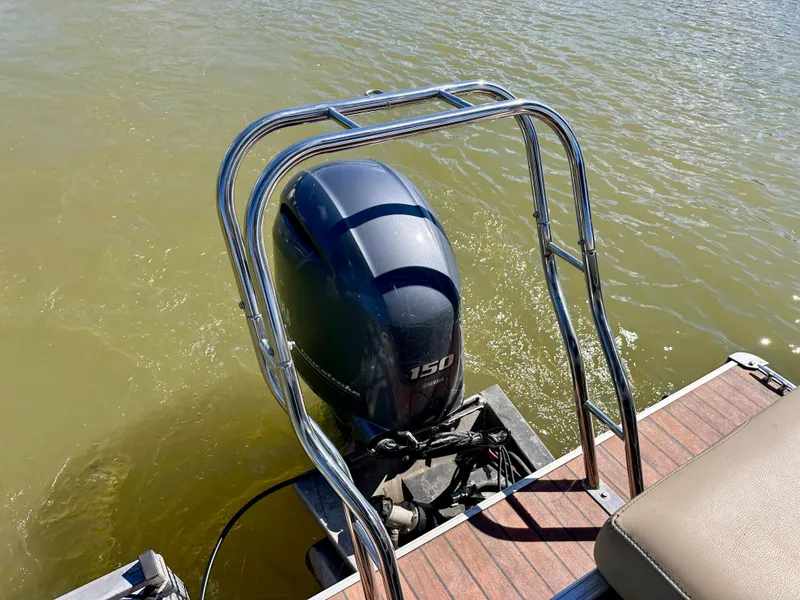 Slide: The Image of Sylvan Mirage Cruise 8522 CR 2017 - 6