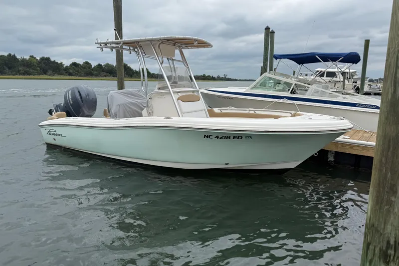 Slide: The Image of 2016 Pioneer 197 Islander boat on water with Yamaha outboard motor. - 7