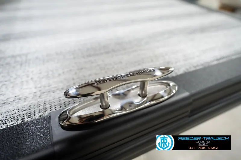 Slide: The Image of 2026 Bennington 23 SSR boat cleat with Reeder-Trausch Marine logo. - 51