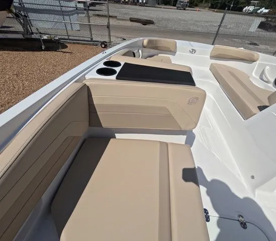 Slide: The Image of Hurricane SunDeck Sport OB SS 185 OB In Stock 2026 - 17