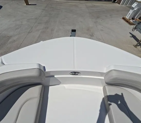 Slide: The Image of Hurricane SunDeck Sport OB SS 185 OB In Stock 2026 - 20