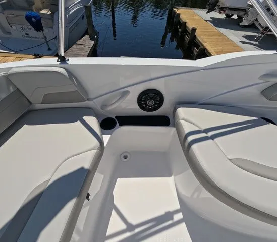 Slide: The Image of Hurricane SunDeck Sport OB SS 185 OB In Stock 2026 - 9