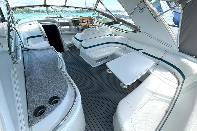 Slide: The Image of 2006 Formula 400 Super Sport Crossover boat interior with sleek seating and modern dashboard. - 18