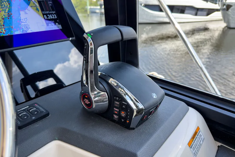 Slide: The Image of Boston Whaler 365 Conquest 2026 - 18