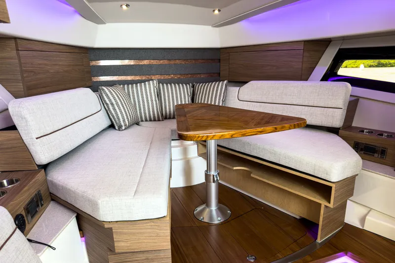 Slide: The Image of Boston Whaler 365 Conquest 2026 - 34