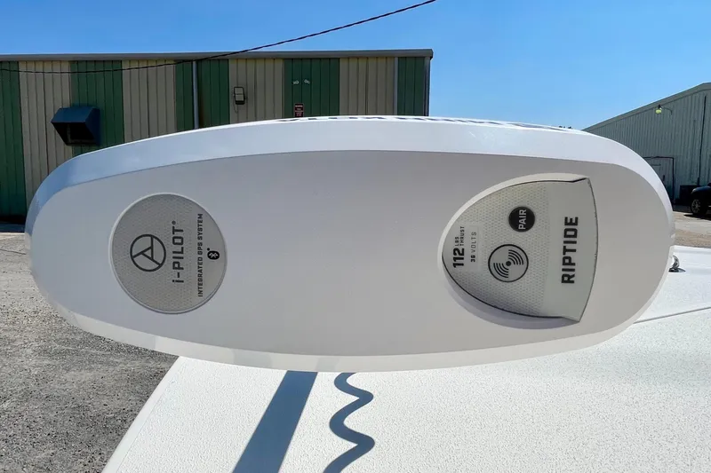 Slide: The Image of Close-up of i-Pilot Riptide motor on 2022 Hewes Redfisher 21 boat. - 27