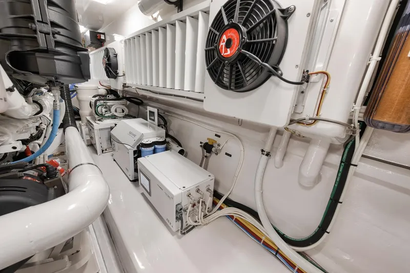 Slide: The Image of Viking 72 Skybridge Chelsea - Engine Room - 60