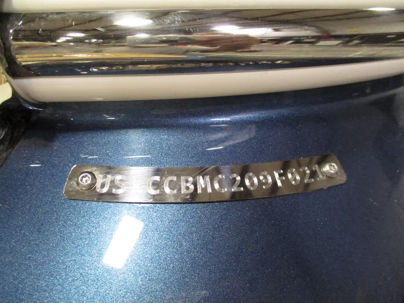 Slide: The Image of 2021 Chris-Craft 28 LAUNCH GT boat identification plate. - 19