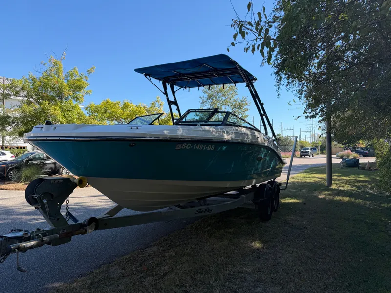 Slide: The Image of Sea Ray 23 SPX 2022 - 2