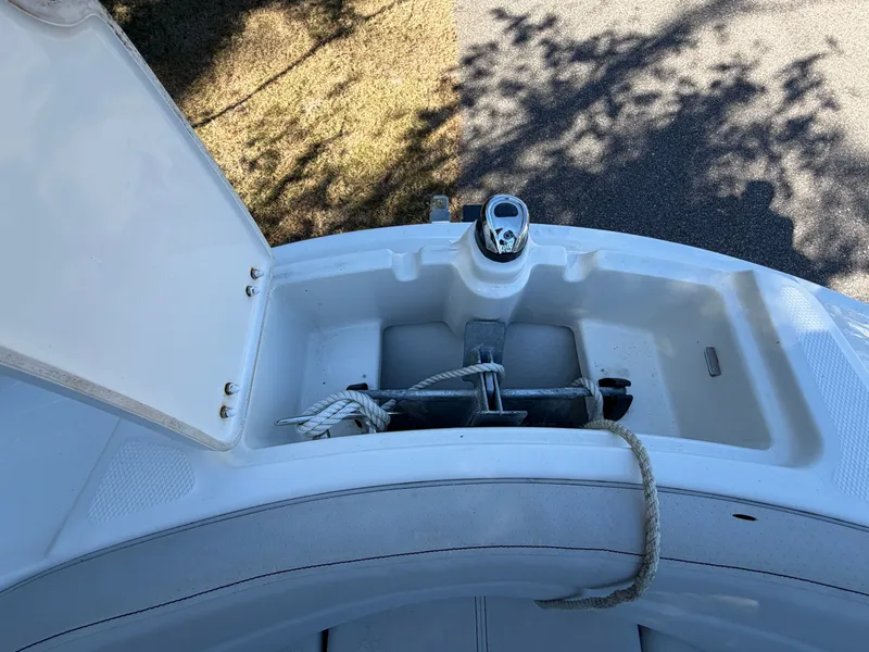 Slide: The Image of Sea Ray 23 SPX 2022 - 20