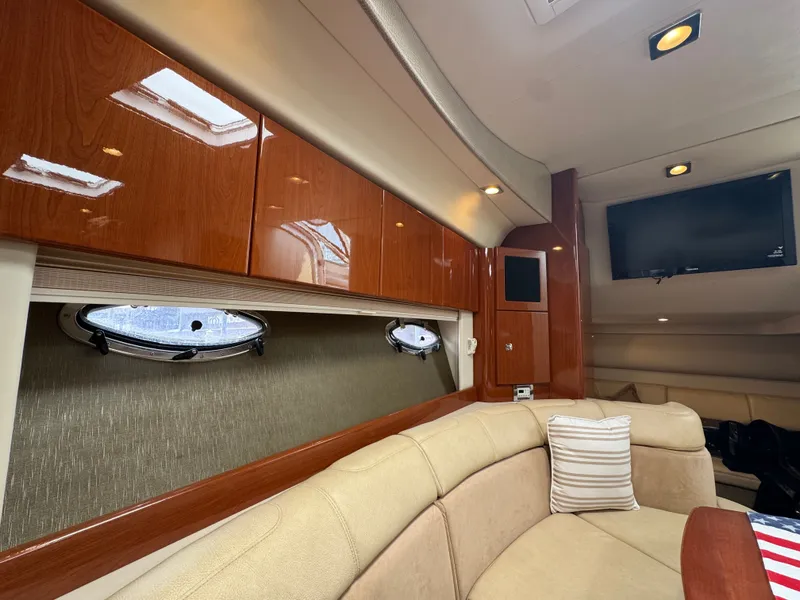 Slide: The Image of Formula 37 Performance Cruiser 2012 - 21