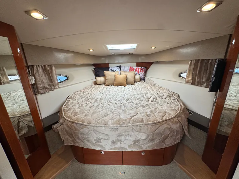 Slide: The Image of Formula 37 Performance Cruiser 2012 - 28