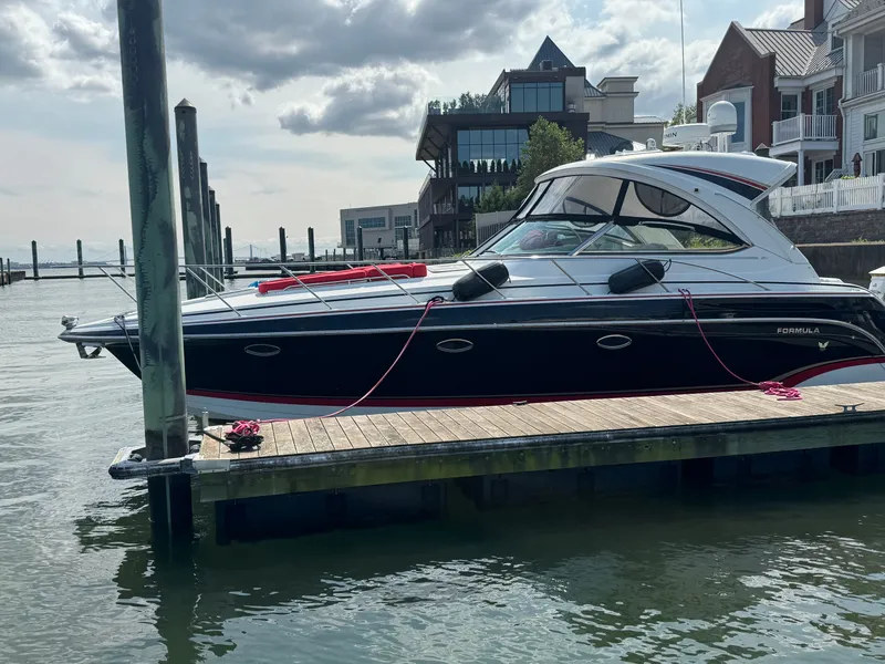 Slide: The Image of Formula 37 Performance Cruiser 2012 - 6