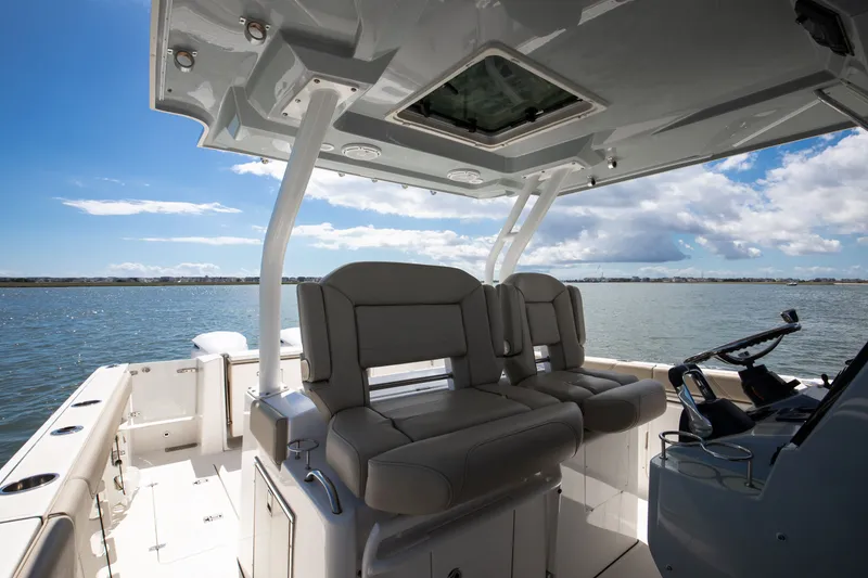 Slide: The Image of Pursuit S 328 Sport 2019 - 5