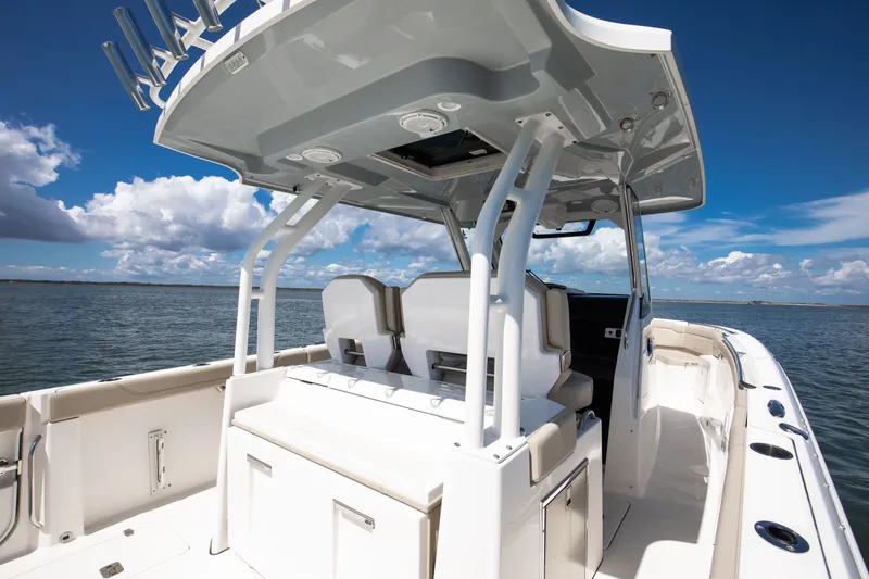 Slide: The Image of Pursuit S 328 Sport 2019 - 8