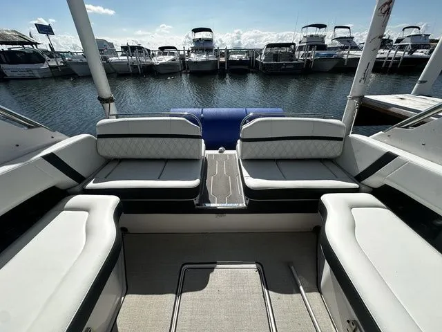 Slide: The Image of Regal 2800 Bowrider 2023 - 10