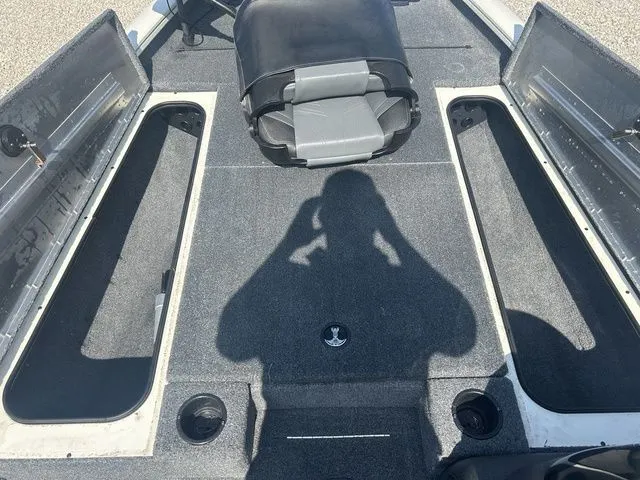 Slide: The Image of Tracker Pro Team 175 TXW 2022 - 11