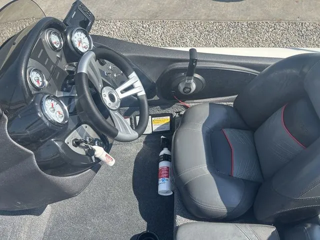 Slide: The Image of Tracker Pro Team 175 TXW 2022 - 6