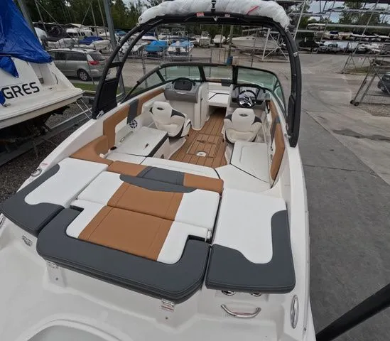 Slide: The Image of Chaparral 23 SSi OB In stock Trailer included 2026 - 9