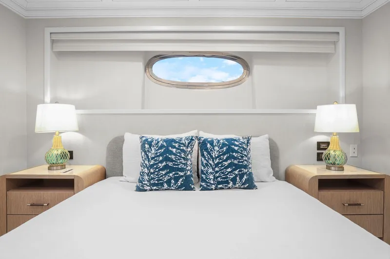 Slide: The Image of Luxurious bedroom interior on 2011 Mengi Yay 115 MY yacht with elegant decor. - 79