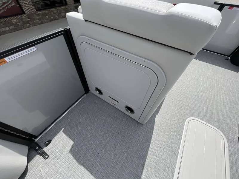 Slide: The Image of Crest Conquest 215 SLC 2026 - 15