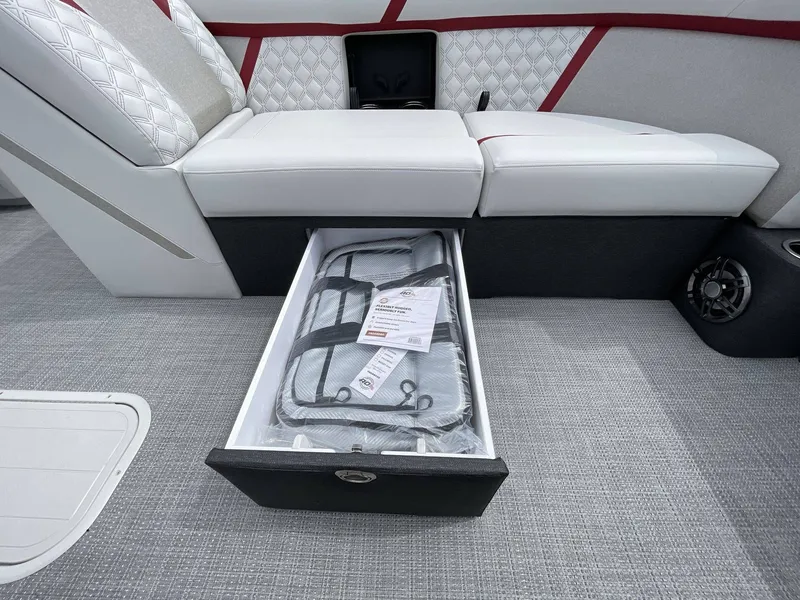 Slide: The Image of Crest Conquest 215 SLC 2026 - 21