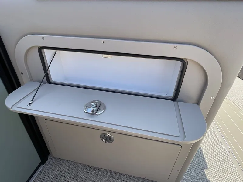 Slide: The Image of Crest Conquest 235 SLC 2026 - 10