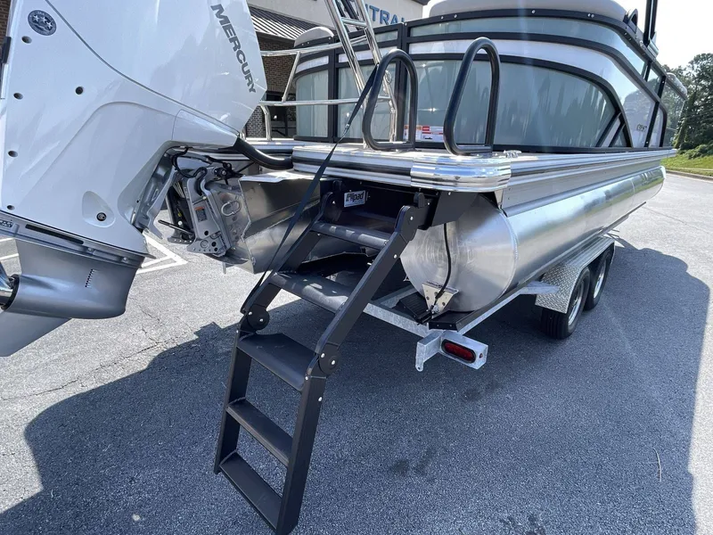 Slide: The Image of Crest Conquest 235 SLC 2026 - 23